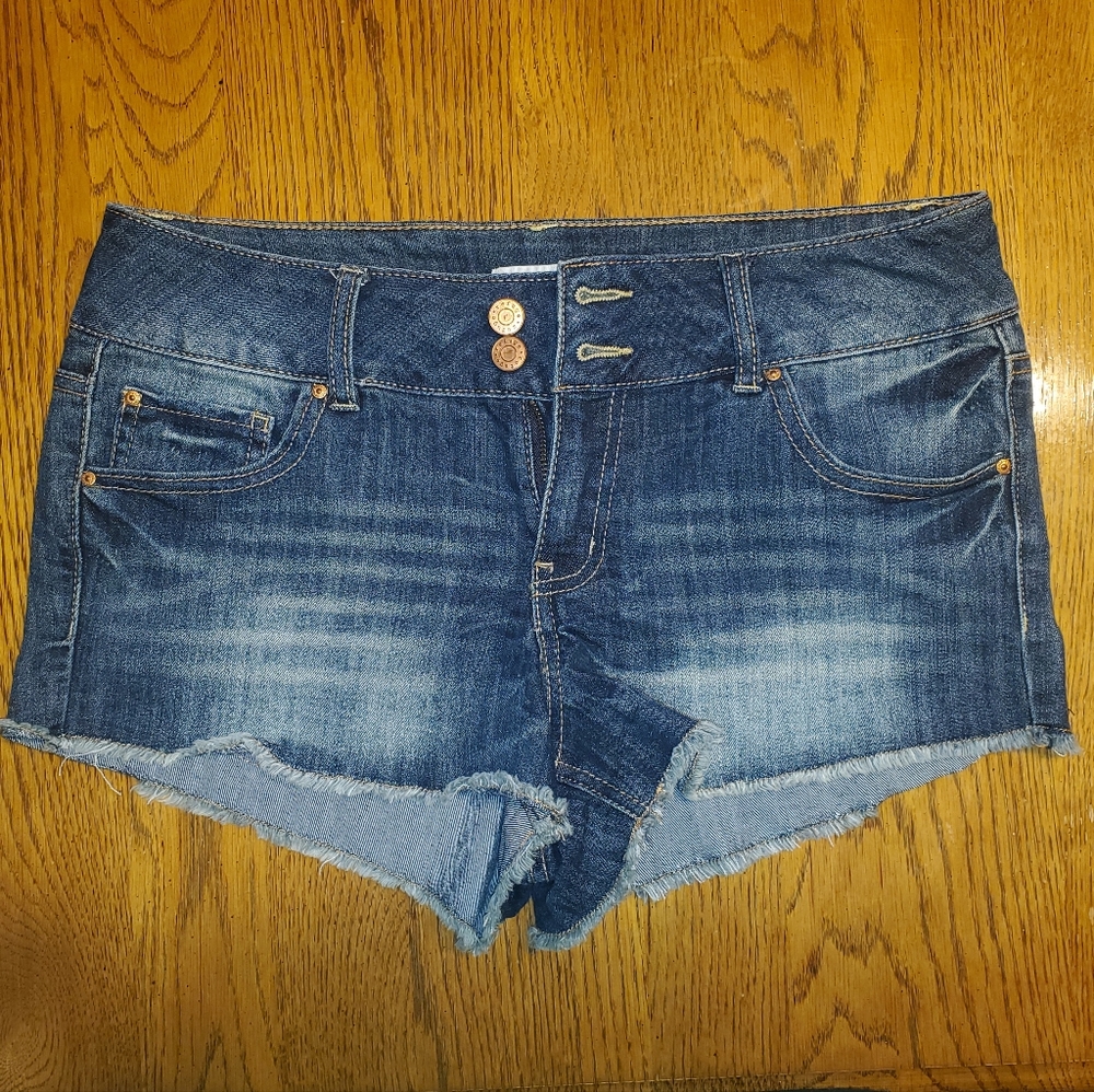 Women's shorts size 6